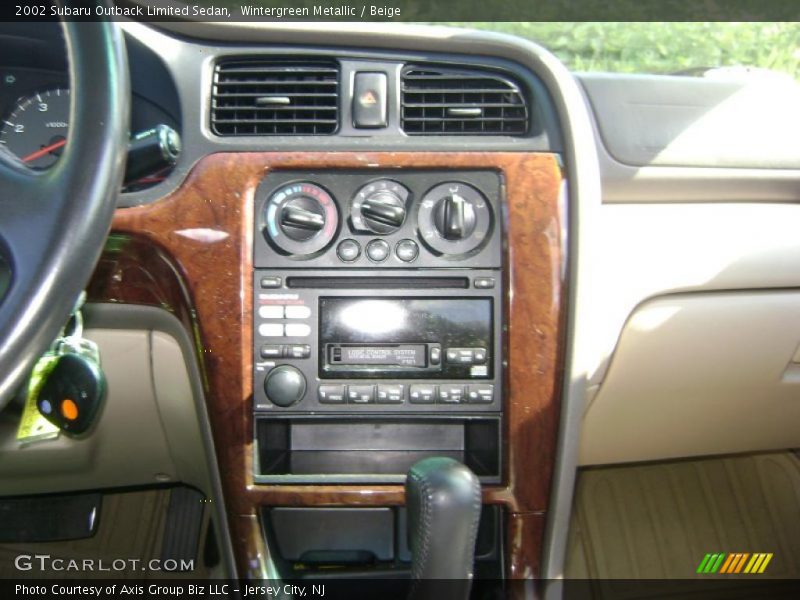 Wintergreen Metallic / Beige 2002 Subaru Outback Limited Sedan