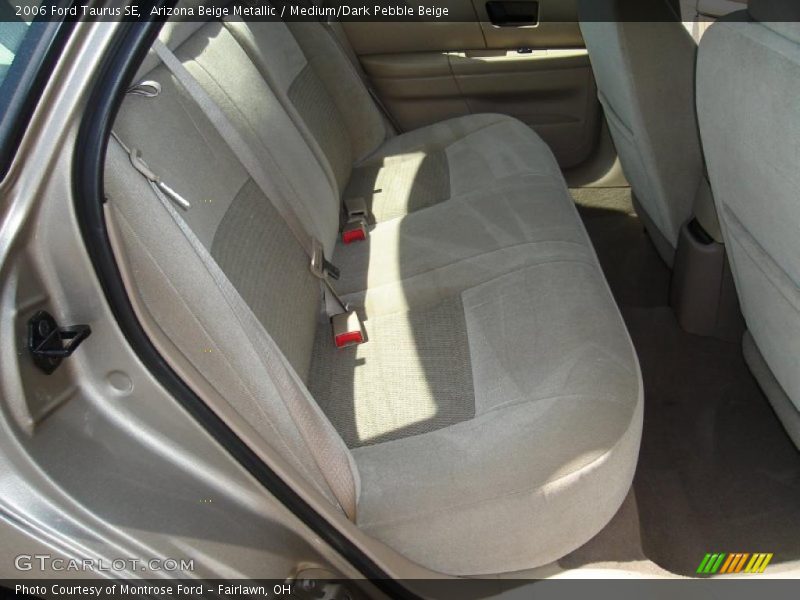 Arizona Beige Metallic / Medium/Dark Pebble Beige 2006 Ford Taurus SE