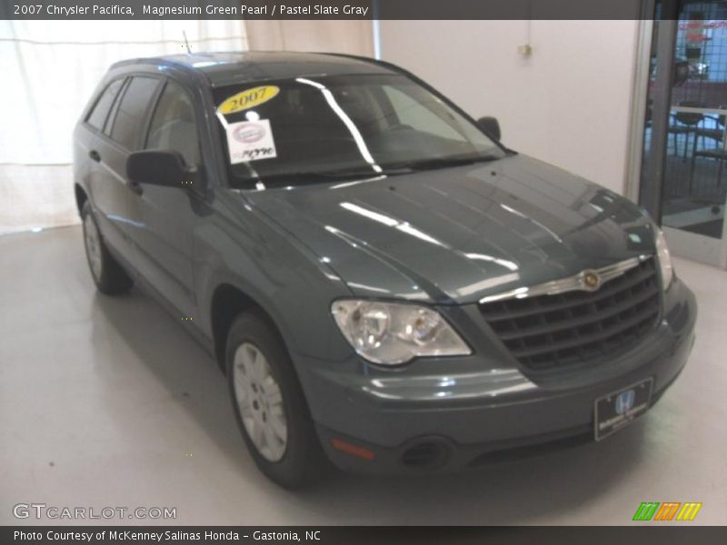 Magnesium Green Pearl / Pastel Slate Gray 2007 Chrysler Pacifica