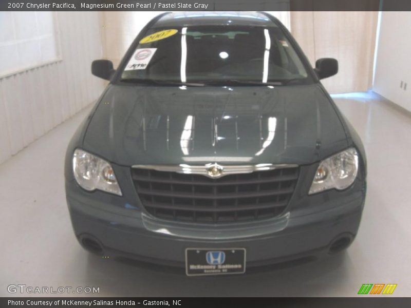 Magnesium Green Pearl / Pastel Slate Gray 2007 Chrysler Pacifica