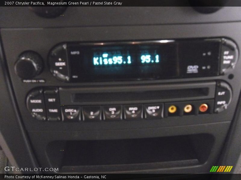 Magnesium Green Pearl / Pastel Slate Gray 2007 Chrysler Pacifica
