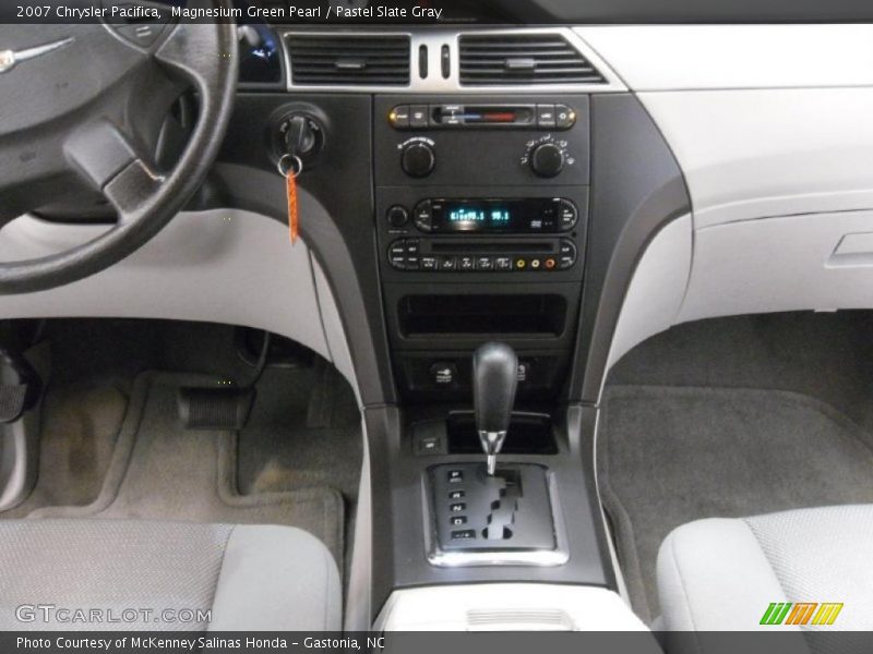 Magnesium Green Pearl / Pastel Slate Gray 2007 Chrysler Pacifica