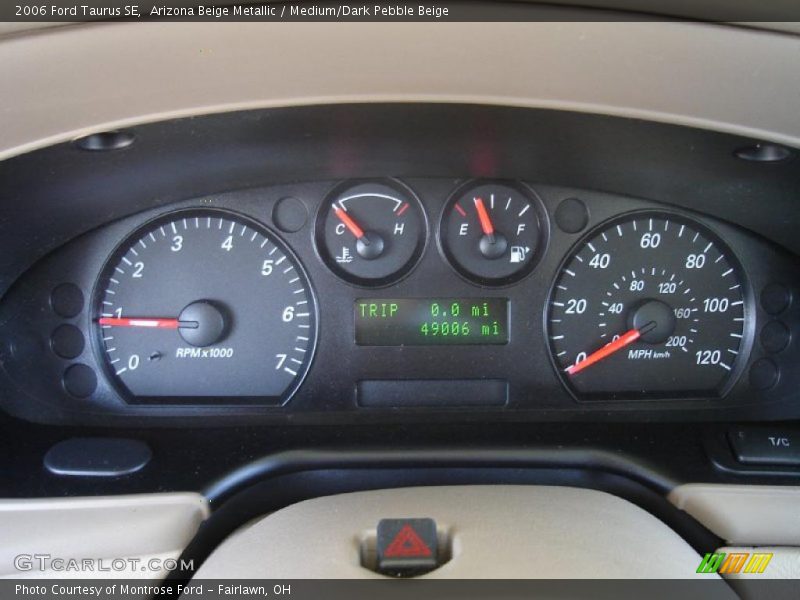 Arizona Beige Metallic / Medium/Dark Pebble Beige 2006 Ford Taurus SE