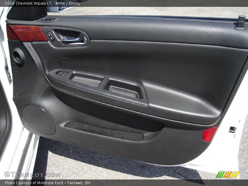 White / Ebony 2009 Chevrolet Impala LT