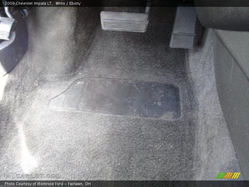 White / Ebony 2009 Chevrolet Impala LT