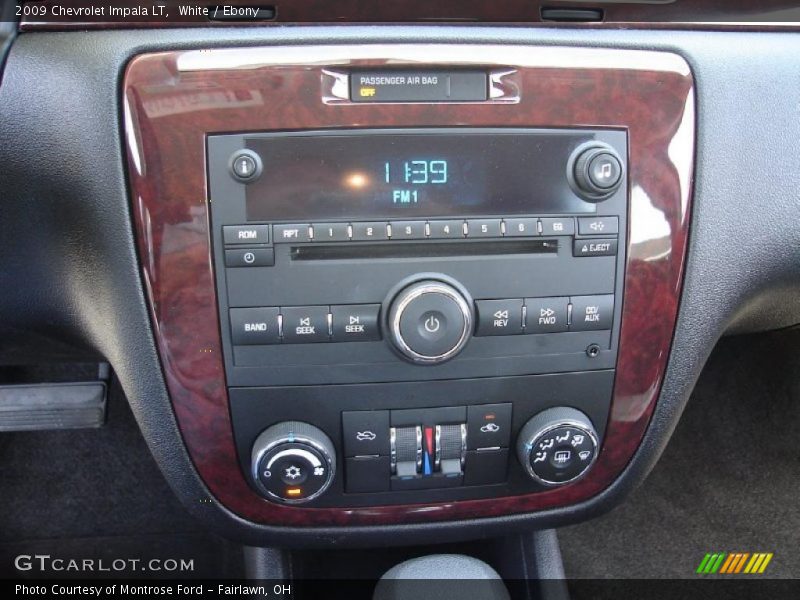 White / Ebony 2009 Chevrolet Impala LT