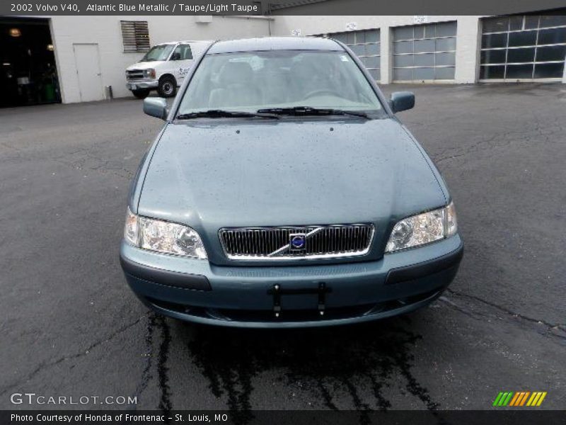 Atlantic Blue Metallic / Taupe/Light Taupe 2002 Volvo V40