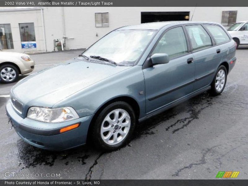 Atlantic Blue Metallic / Taupe/Light Taupe 2002 Volvo V40