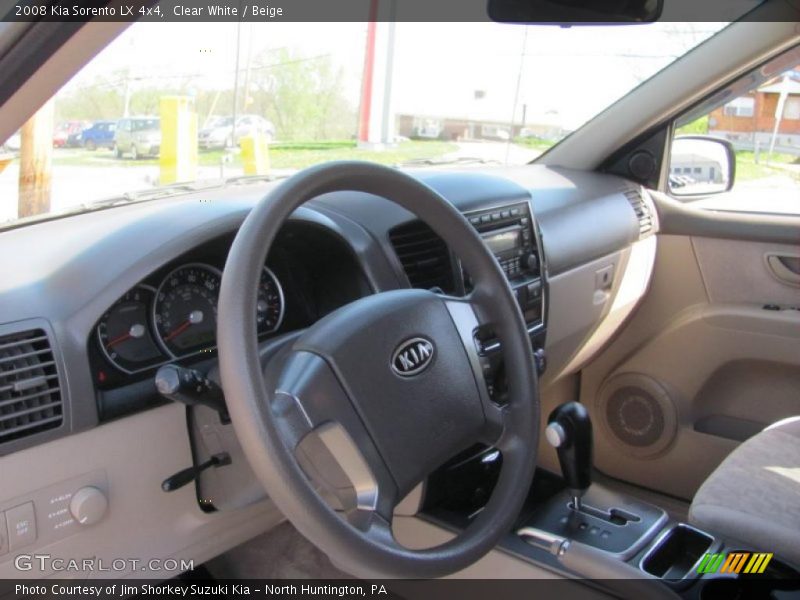 Clear White / Beige 2008 Kia Sorento LX 4x4
