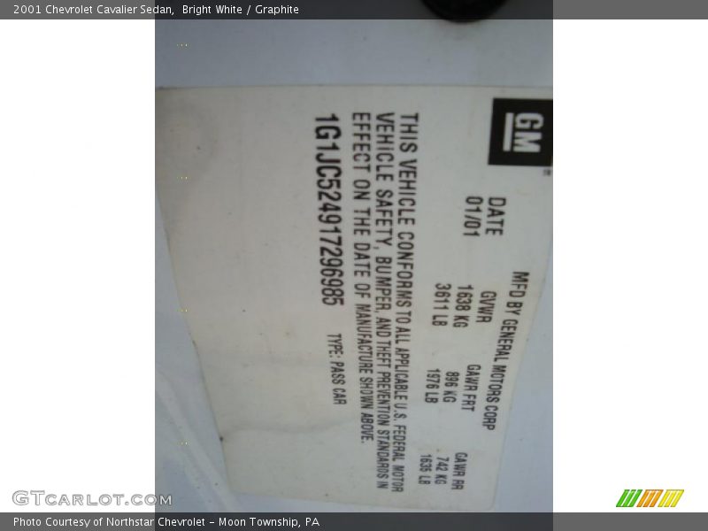 Bright White / Graphite 2001 Chevrolet Cavalier Sedan
