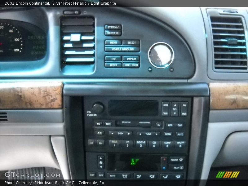 Silver Frost Metallic / Light Graphite 2002 Lincoln Continental