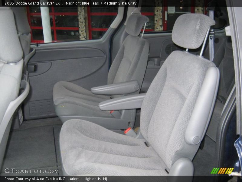 Midnight Blue Pearl / Medium Slate Gray 2005 Dodge Grand Caravan SXT