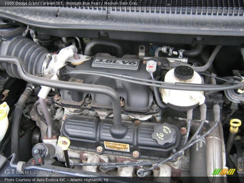 Midnight Blue Pearl / Medium Slate Gray 2005 Dodge Grand Caravan SXT