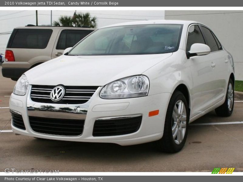 Candy White / Cornsilk Beige 2010 Volkswagen Jetta TDI Sedan
