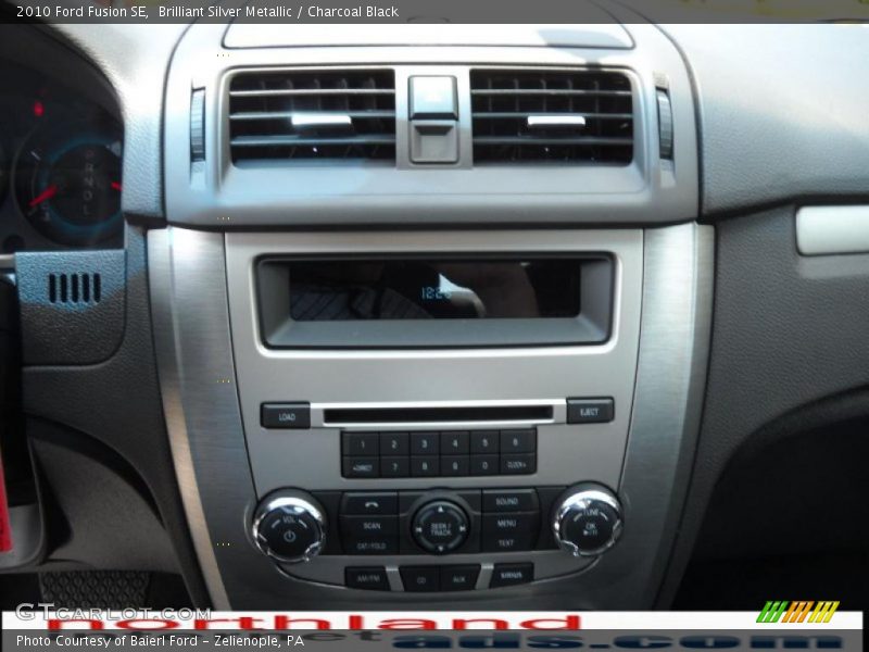 Brilliant Silver Metallic / Charcoal Black 2010 Ford Fusion SE