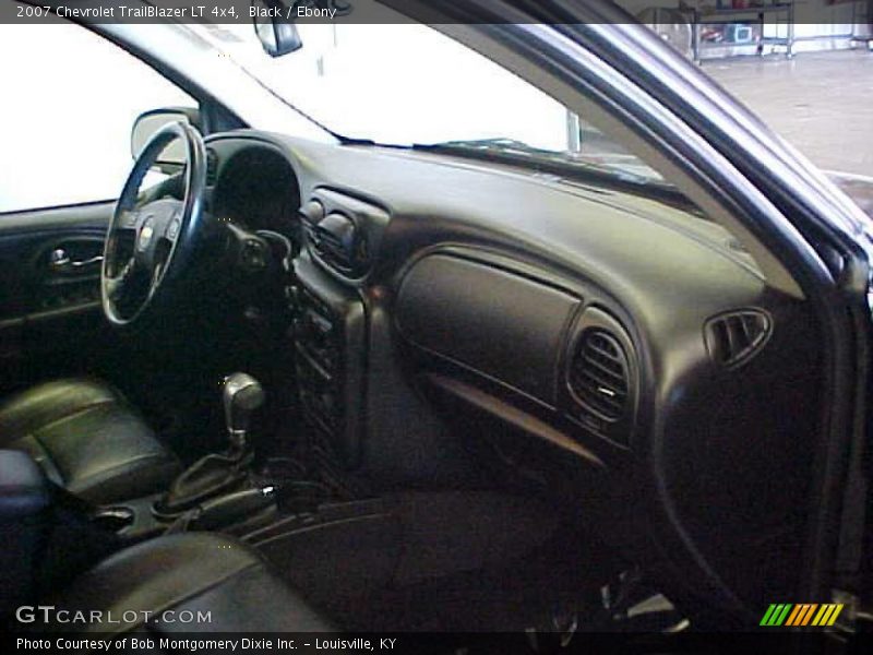 Black / Ebony 2007 Chevrolet TrailBlazer LT 4x4