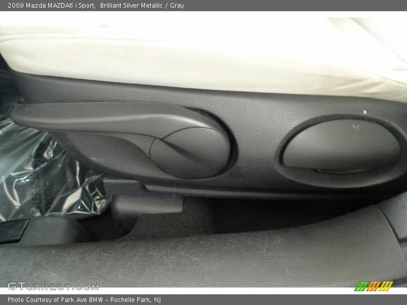 Brilliant Silver Metallic / Gray 2009 Mazda MAZDA6 i Sport