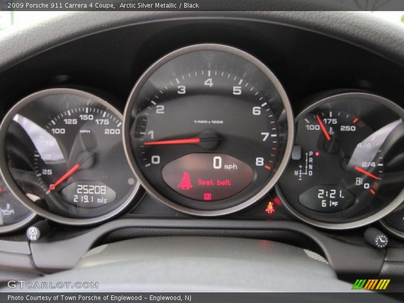 Arctic Silver Metallic / Black 2009 Porsche 911 Carrera 4 Coupe