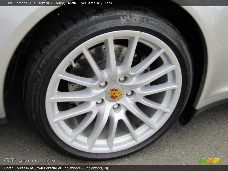 Arctic Silver Metallic / Black 2009 Porsche 911 Carrera 4 Coupe