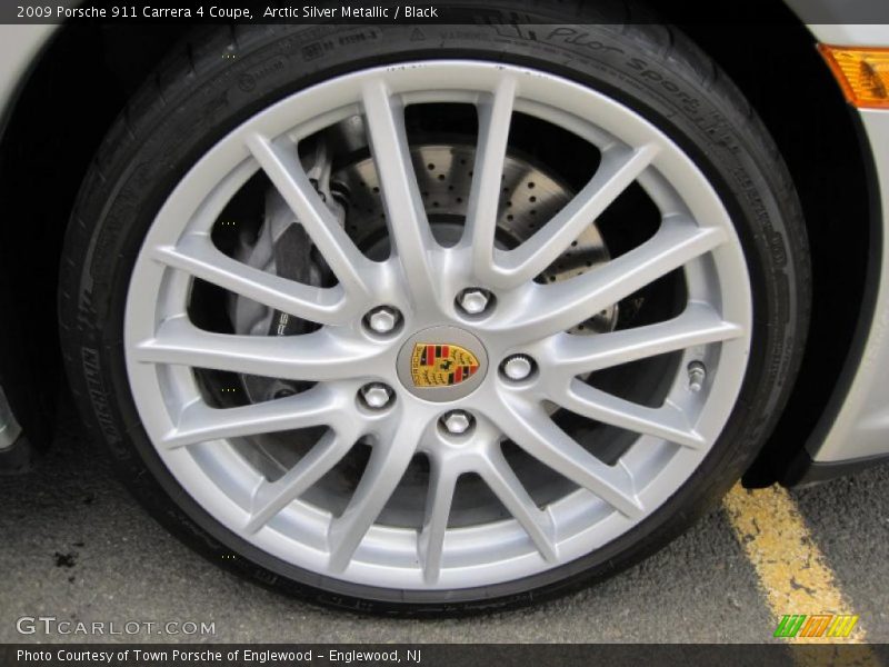 Arctic Silver Metallic / Black 2009 Porsche 911 Carrera 4 Coupe