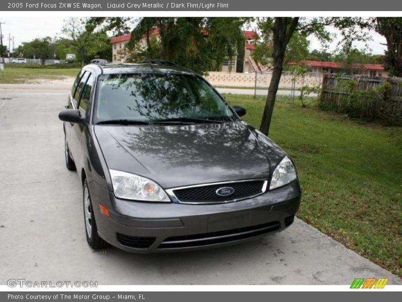 Liquid Grey Metallic / Dark Flint/Light Flint 2005 Ford Focus ZXW SE Wagon