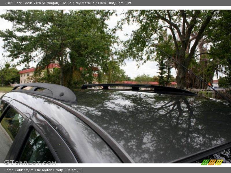 Liquid Grey Metallic / Dark Flint/Light Flint 2005 Ford Focus ZXW SE Wagon