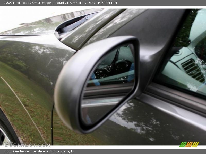 Liquid Grey Metallic / Dark Flint/Light Flint 2005 Ford Focus ZXW SE Wagon