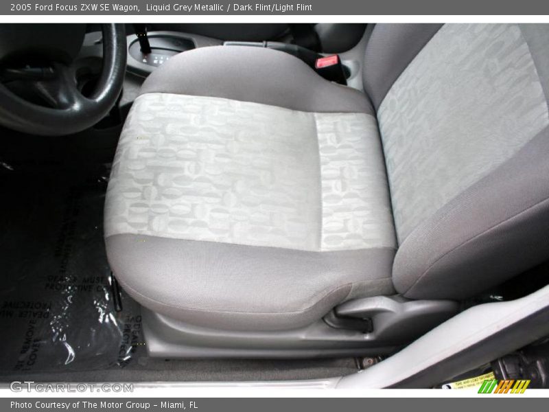 Liquid Grey Metallic / Dark Flint/Light Flint 2005 Ford Focus ZXW SE Wagon