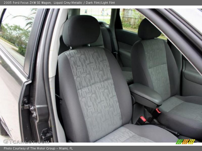 Liquid Grey Metallic / Dark Flint/Light Flint 2005 Ford Focus ZXW SE Wagon