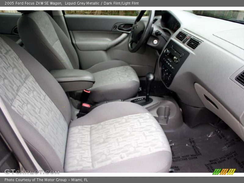 Liquid Grey Metallic / Dark Flint/Light Flint 2005 Ford Focus ZXW SE Wagon