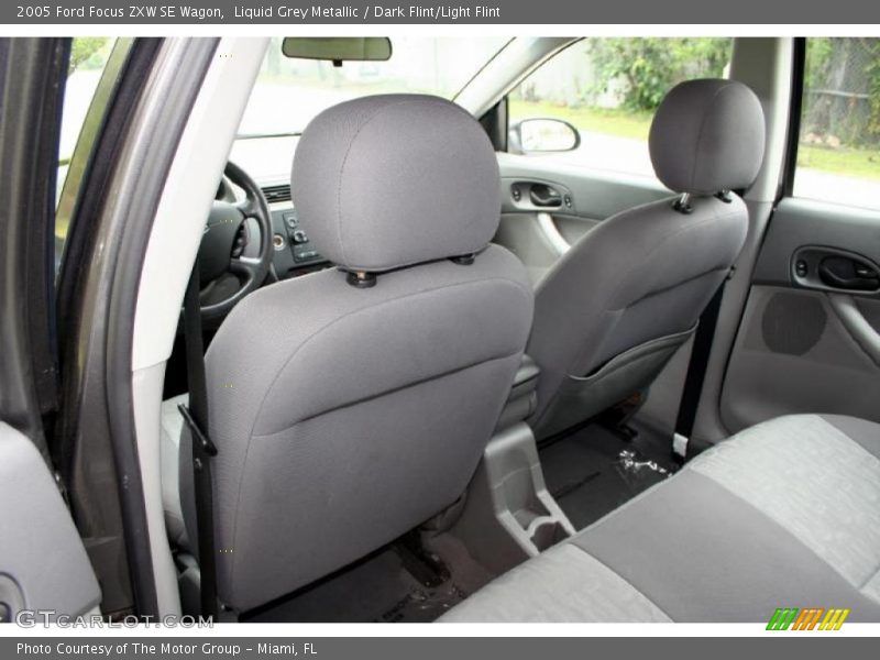 Liquid Grey Metallic / Dark Flint/Light Flint 2005 Ford Focus ZXW SE Wagon