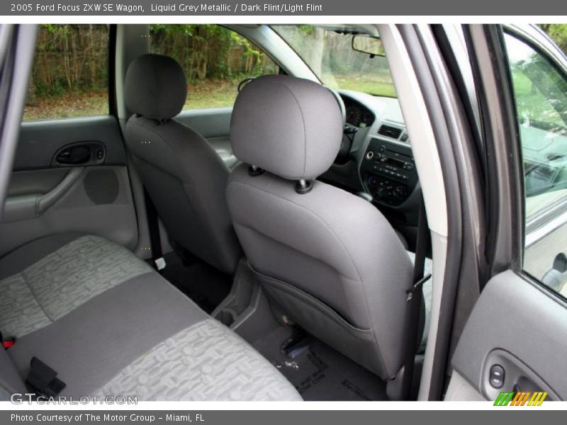Liquid Grey Metallic / Dark Flint/Light Flint 2005 Ford Focus ZXW SE Wagon