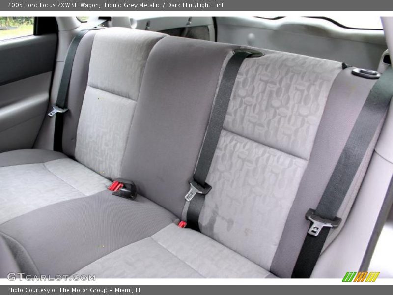 Liquid Grey Metallic / Dark Flint/Light Flint 2005 Ford Focus ZXW SE Wagon