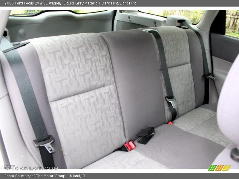 Liquid Grey Metallic / Dark Flint/Light Flint 2005 Ford Focus ZXW SE Wagon