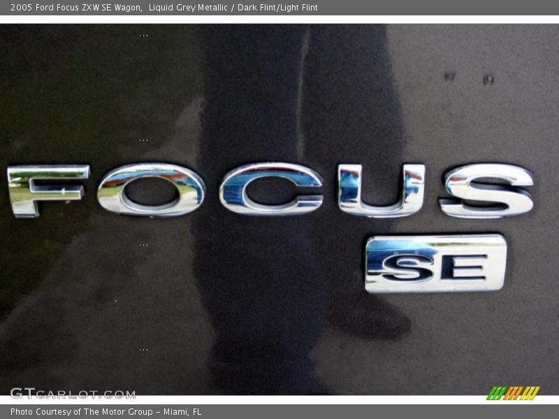 Liquid Grey Metallic / Dark Flint/Light Flint 2005 Ford Focus ZXW SE Wagon