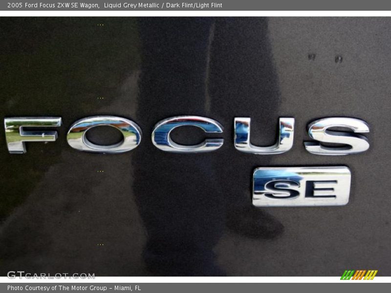 Liquid Grey Metallic / Dark Flint/Light Flint 2005 Ford Focus ZXW SE Wagon