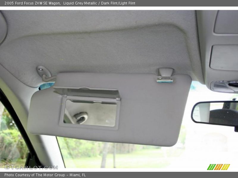 Liquid Grey Metallic / Dark Flint/Light Flint 2005 Ford Focus ZXW SE Wagon