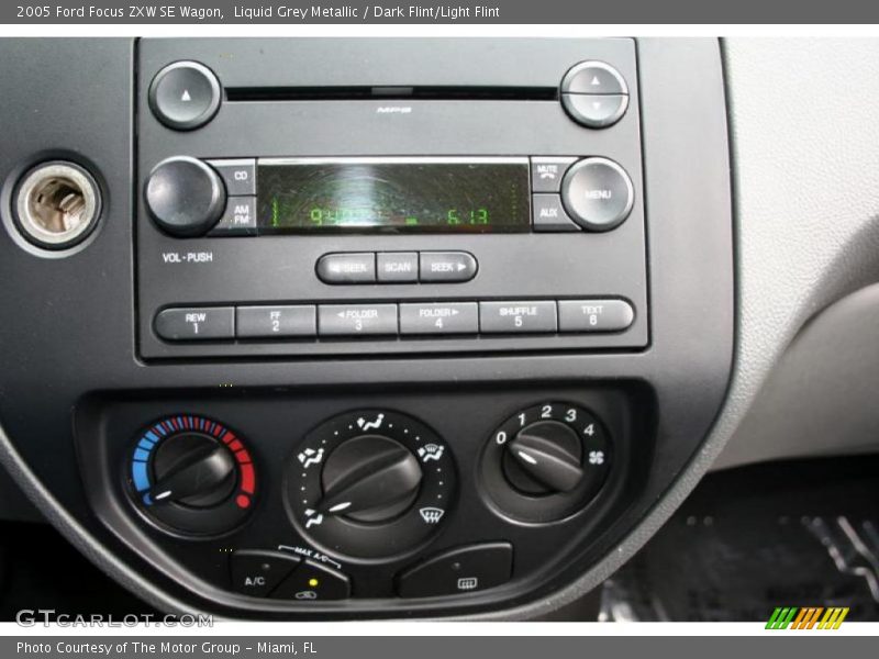 Liquid Grey Metallic / Dark Flint/Light Flint 2005 Ford Focus ZXW SE Wagon