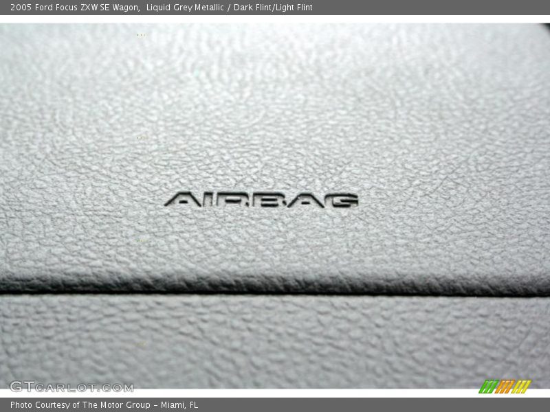 Liquid Grey Metallic / Dark Flint/Light Flint 2005 Ford Focus ZXW SE Wagon