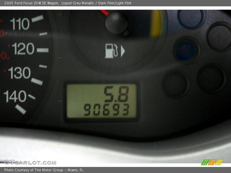 Liquid Grey Metallic / Dark Flint/Light Flint 2005 Ford Focus ZXW SE Wagon