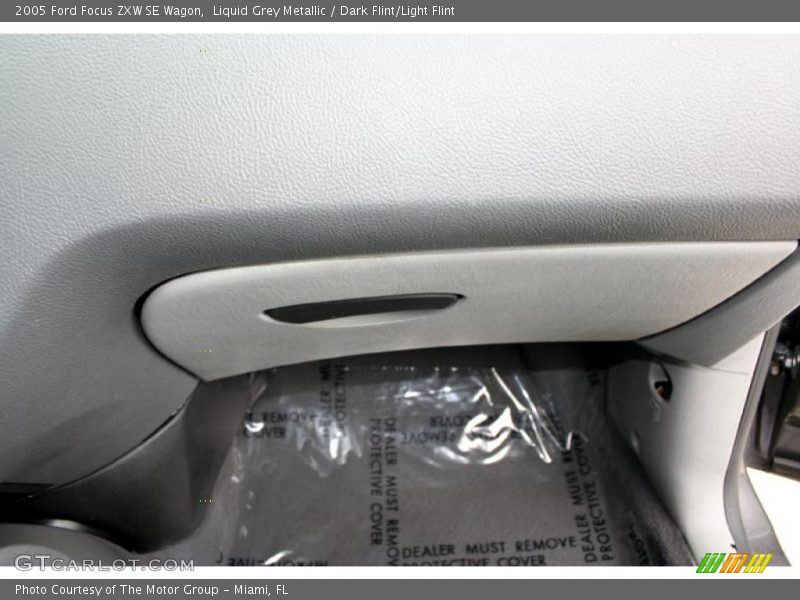 Liquid Grey Metallic / Dark Flint/Light Flint 2005 Ford Focus ZXW SE Wagon