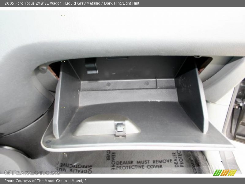 Liquid Grey Metallic / Dark Flint/Light Flint 2005 Ford Focus ZXW SE Wagon