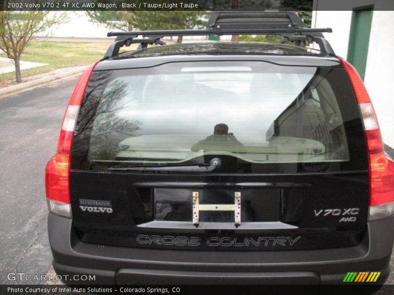 Black / Taupe/Light Taupe 2002 Volvo V70 2.4T XC AWD Wagon