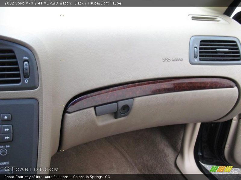 Black / Taupe/Light Taupe 2002 Volvo V70 2.4T XC AWD Wagon