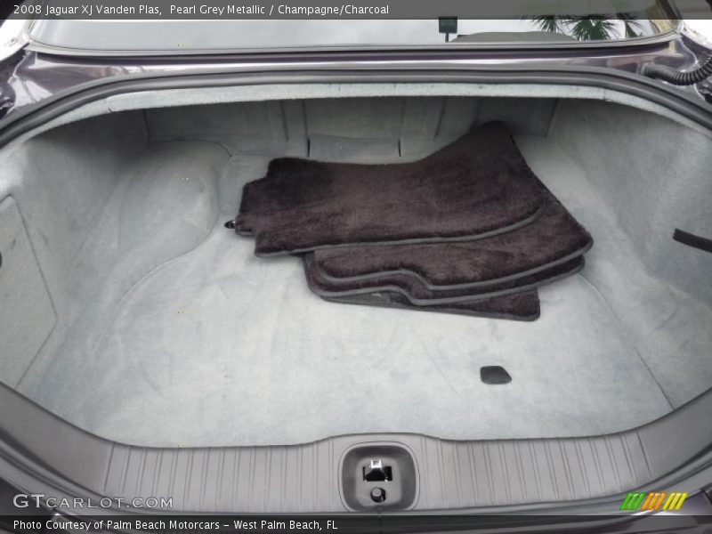 Pearl Grey Metallic / Champagne/Charcoal 2008 Jaguar XJ Vanden Plas