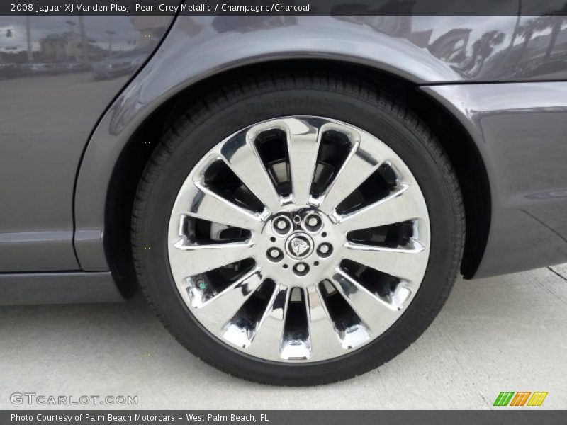 Pearl Grey Metallic / Champagne/Charcoal 2008 Jaguar XJ Vanden Plas