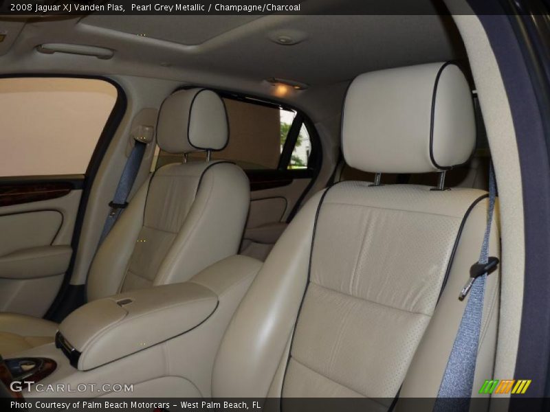 Pearl Grey Metallic / Champagne/Charcoal 2008 Jaguar XJ Vanden Plas