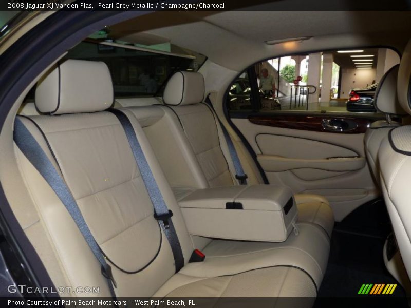 Pearl Grey Metallic / Champagne/Charcoal 2008 Jaguar XJ Vanden Plas