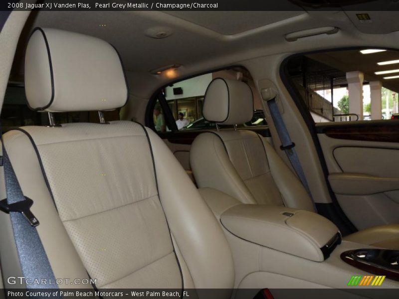 Pearl Grey Metallic / Champagne/Charcoal 2008 Jaguar XJ Vanden Plas