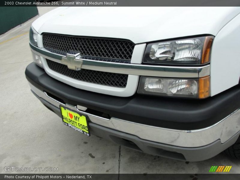 Summit White / Medium Neutral 2003 Chevrolet Avalanche Z66